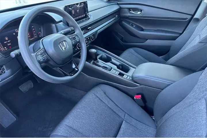 $27773 : Honda Accord 2025 SE 4dr Sed image 9