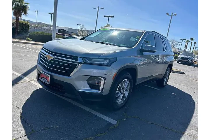 $28382 : Chevrolet Traverse 2023 4x4 image 3
