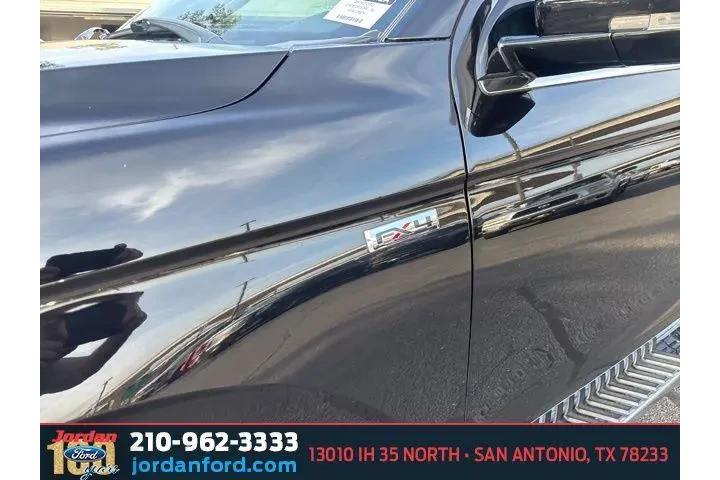 $22951 : Ford Expedition 2019 4x4 XLT image 4