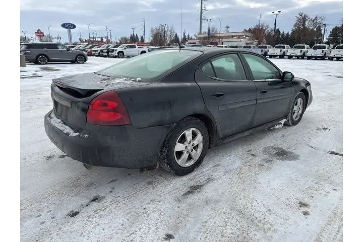 $3500 : Pontiac Grand Prix 2008 4dr image 8