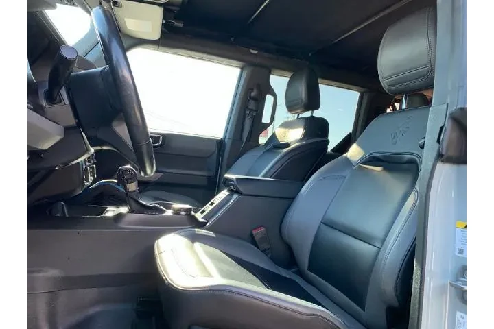 $29998 : Ford Bronco 2021 4x4 Black D image 7