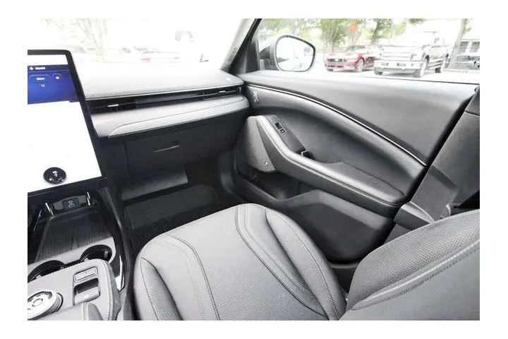 $36495 : Ford Mustang Mach-E 2024 AWD image 9