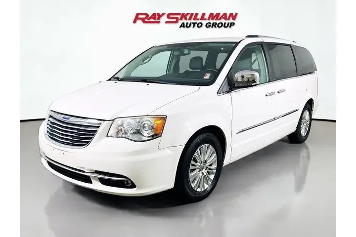 $10975 : Chrysler Town and Country 20 image 3