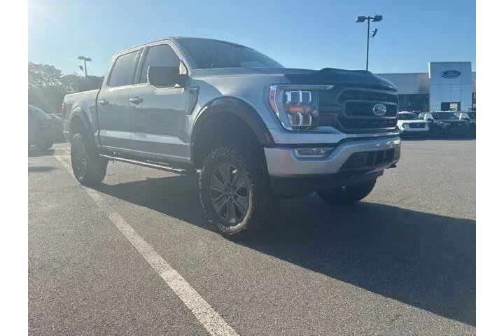 $36992 : Ford F-150 2022 4x4 XLT 4dr image 1