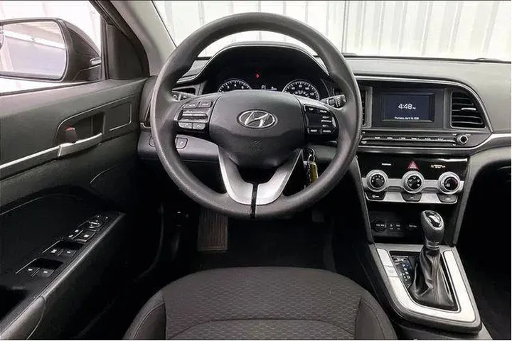 $13490 : Hyundai ELANTRA 2019 SE 4dr image 5