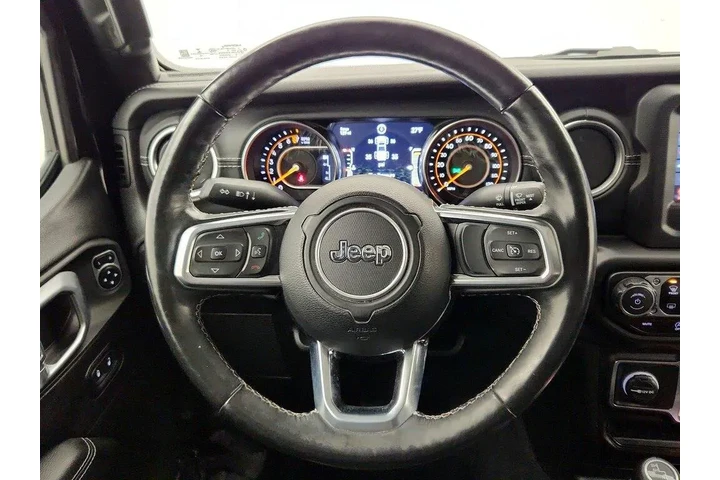 $29998 : Jeep Gladiator 2020 4x4 Over image 10