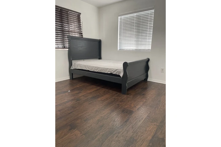 $1000 : Recámara en renta image 1