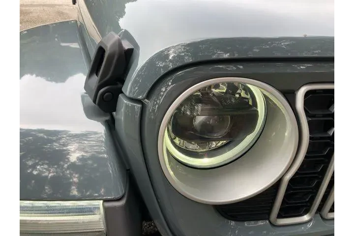 $37342 : Jeep Wrangler 2024 4x4 Sahar image 9