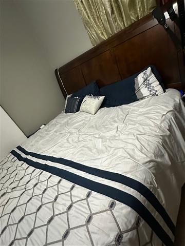 $550 : bed set and mattress image 4