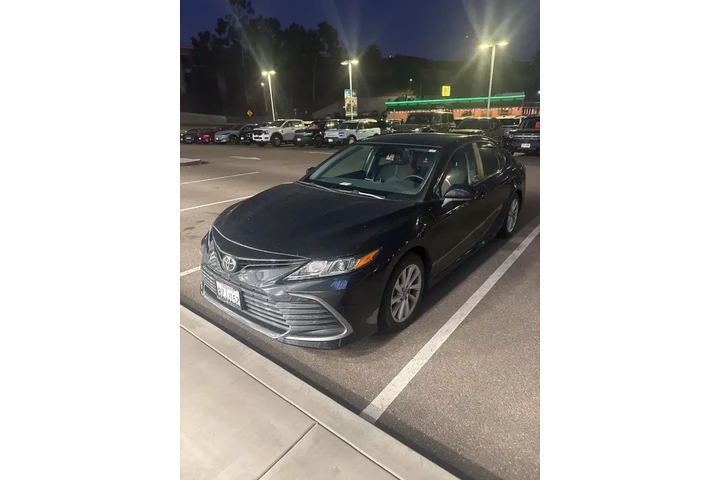 $20900 : Toyota Camry 2022 LE 4dr Sed image 2