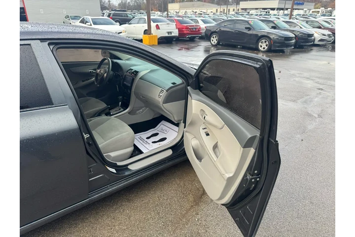 $7980 : 2010 Corolla 4dr Sedan LE Auto image 8