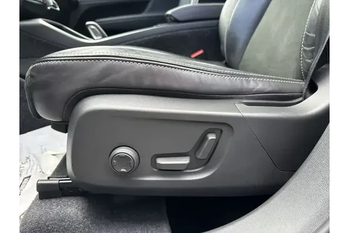 $17895 : Mazda Mazda3 Hatchback 2021 image 2