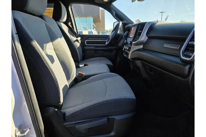 $38900 : Ram 2500 2024 4x4 Big Horn 4 image 10