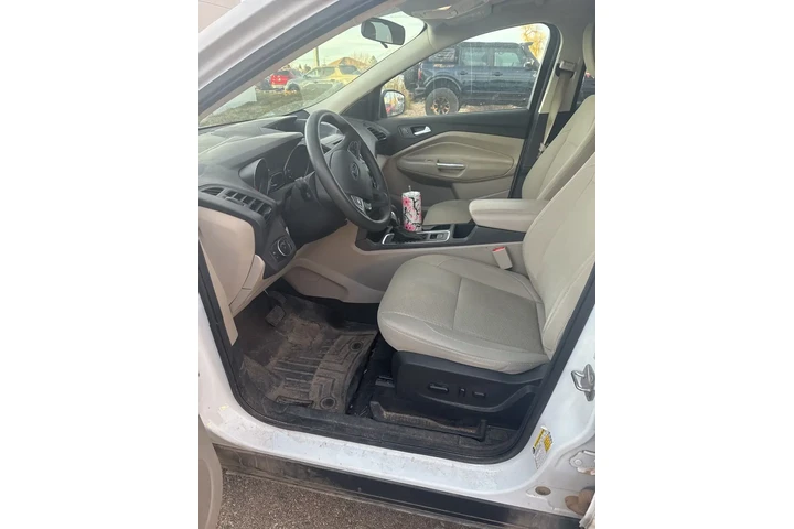 $12900 : Ford Escape 2018 AWD SE 4dr image 2