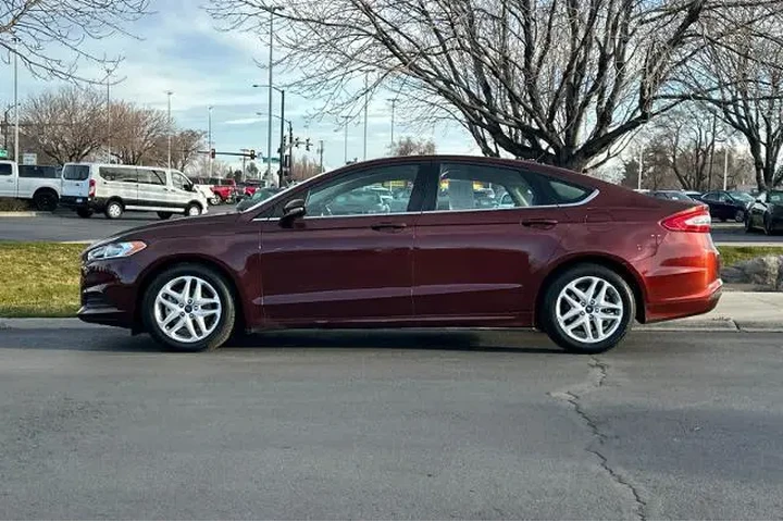 $13995 : Ford Fusion 2016 SE 4dr Seda image 5
