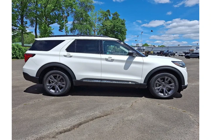 $39299 : Ford Explorer 2025 AWD Activ image 9