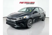 $17975 : Kia Forte 2023 LXS 4dr Sedan thumbnail