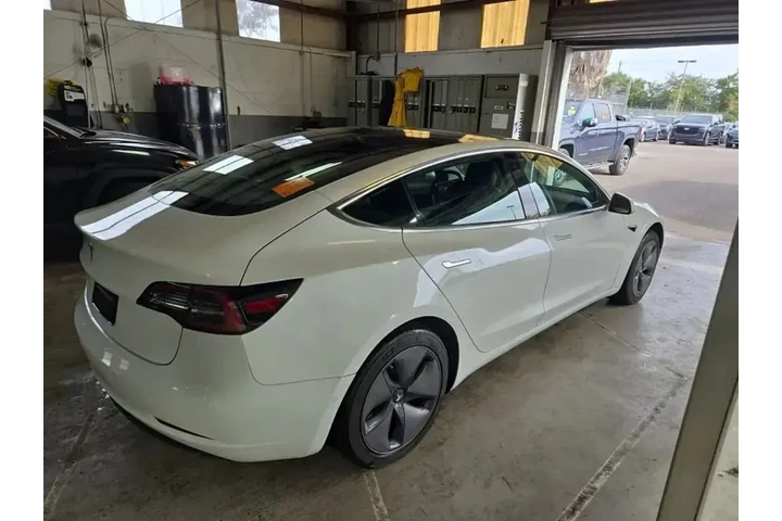 $18890 : Tesla Model 3 2019 Mid Range image 4