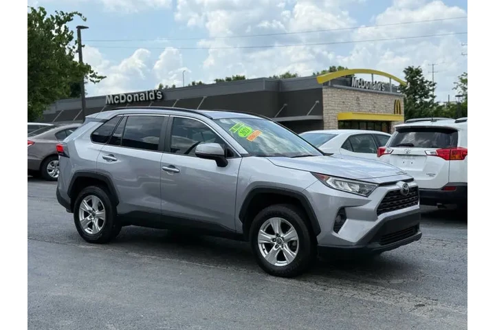 $20995 : 2021 RAV4 XLE image 6
