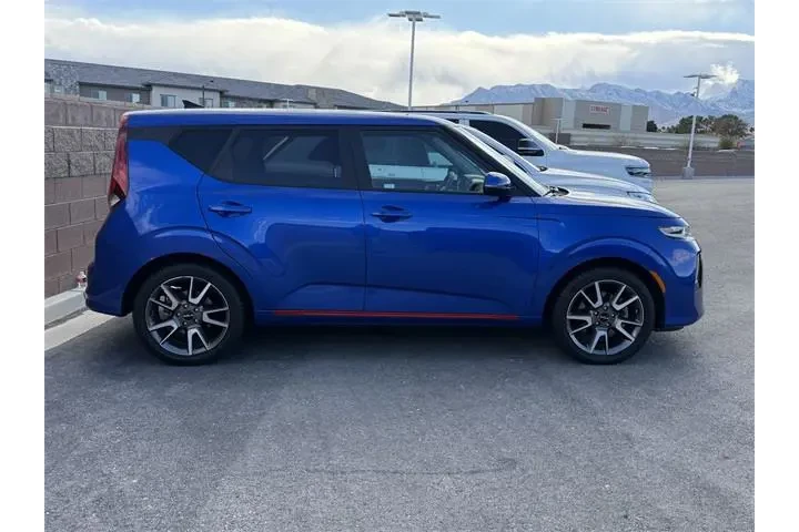 $18988 : Kia Soul 2022 Turbo 4dr Cros image 5