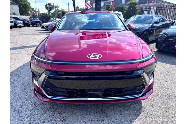 2024 Sonata SEL image 3
