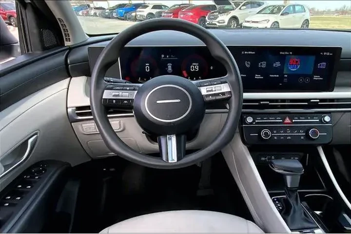 $24479 : Hyundai TUCSON 2025 SE 4dr S image 6