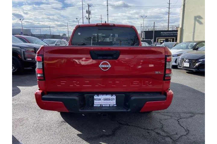 $30987 : Nissan Frontier 2024 4x2 SL image 5