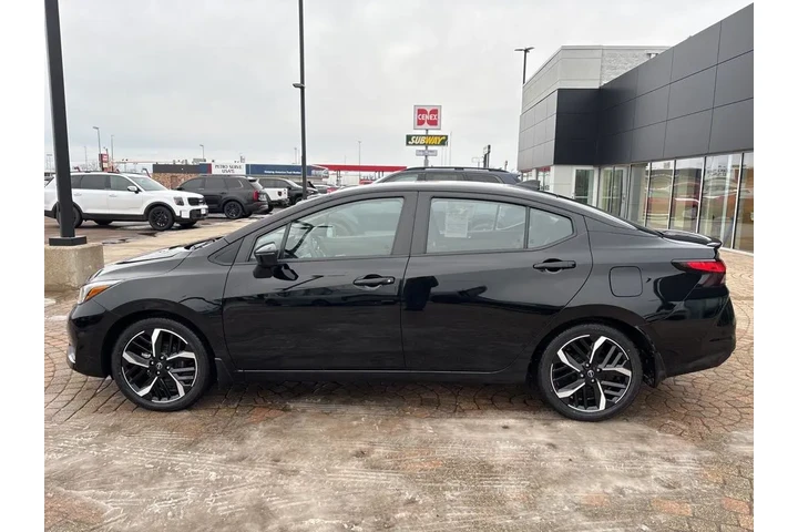 $17798 : 2023 Versa 1.6 SR image 8