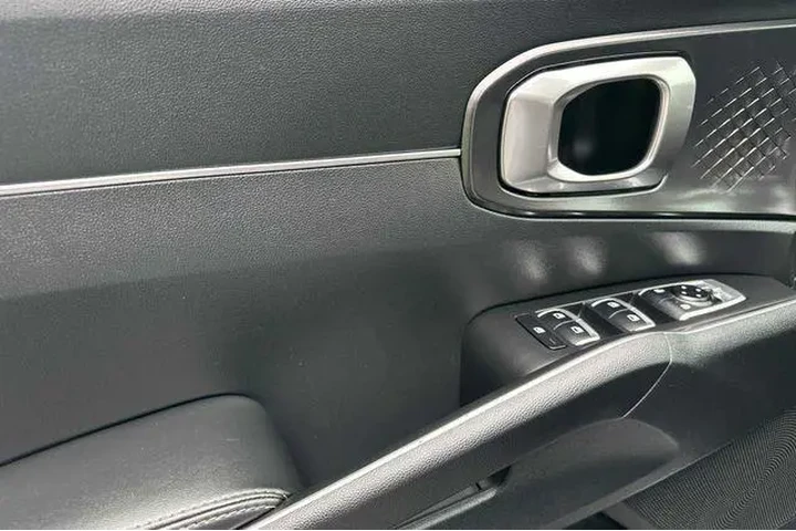 $19391 : Kia Sorento 2022 LX 4dr SUV image 10