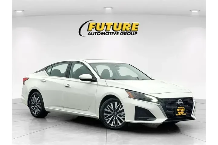 $21997 : Nissan Altima 2023 2.5 SV 4d image 1
