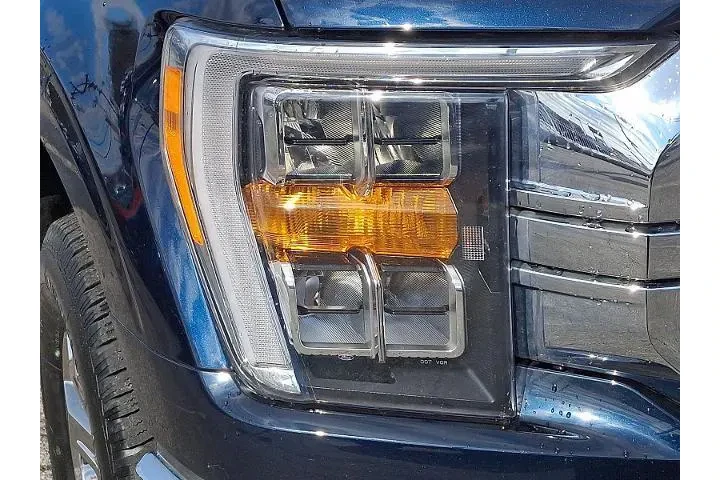 $39338 : Ford F-150 2022 4x4 XLT 4dr image 9