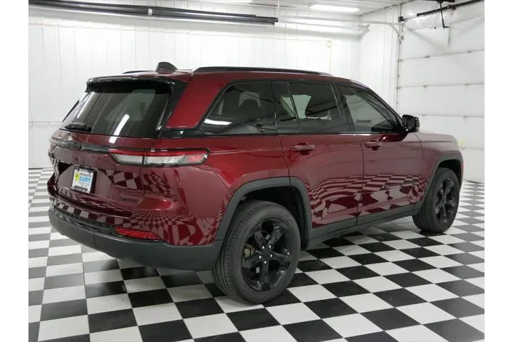 $29343 : Jeep Grand Cherokee 2023 4x4 image 3
