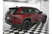 $29343 : Jeep Grand Cherokee 2023 4x4 thumbnail