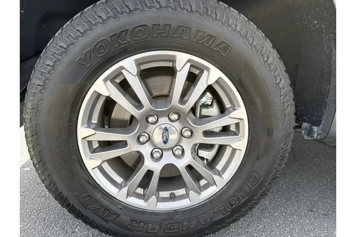 $34456 : Ford F-150 2020 4x4 XL 4dr S image 10