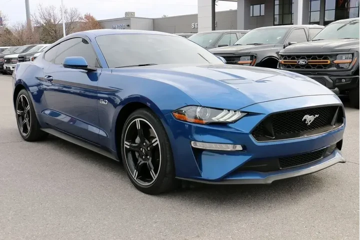 $35000 : Ford Mustang 2023 GT 2dr Fas image 4
