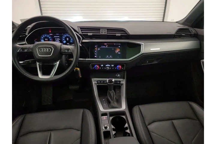 $21998 : Audi Q3 2022 AWD quattro S l image 9