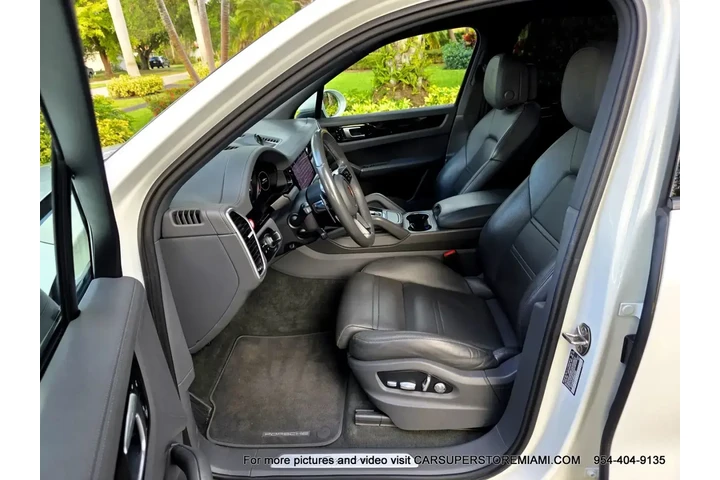 $26306 : Porsche Cayenne 2019 AWD 4dr image 4