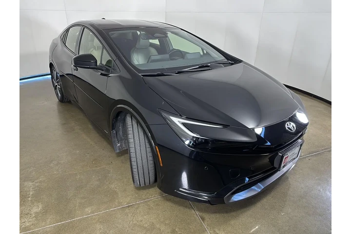 $32000 : 2024 Prius XLE image 7