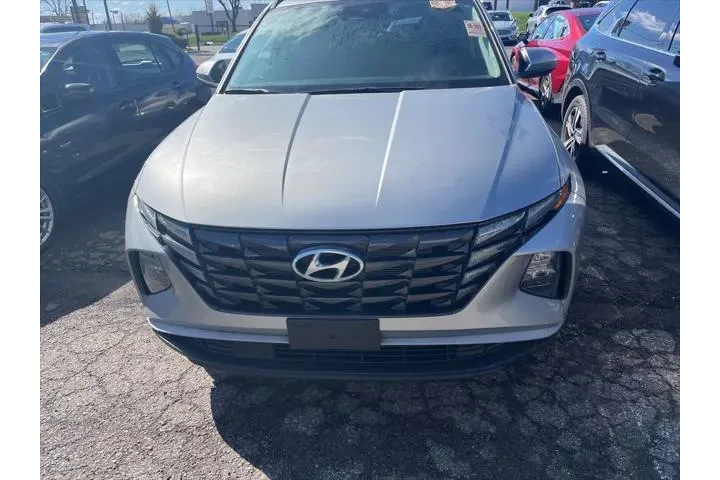 $23933 : Hyundai TUCSON 2023 AWD SEL image 2