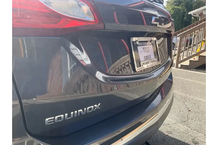 $12187 : Chevrolet Equinox 2018 LT 4d image 9