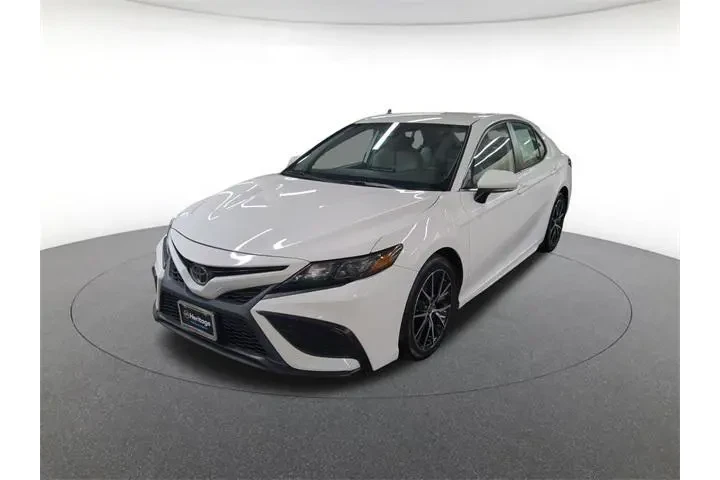 $18300 : Toyota Camry 2022 SE 4dr Sed image 1