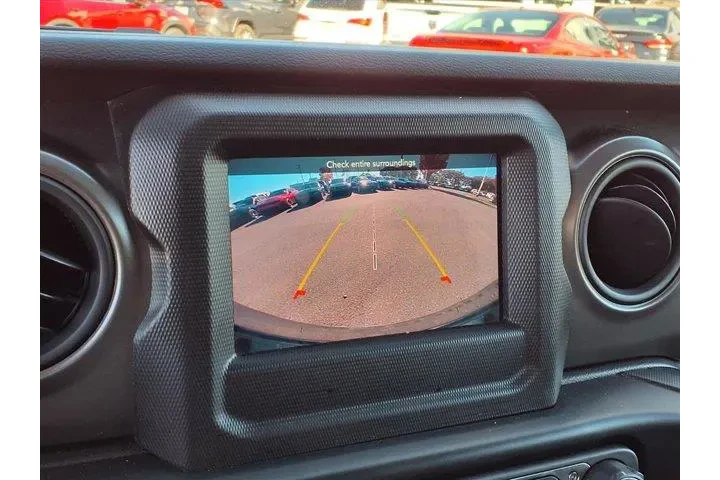 Jeep Wrangler 2022 4x4 Sport image 8