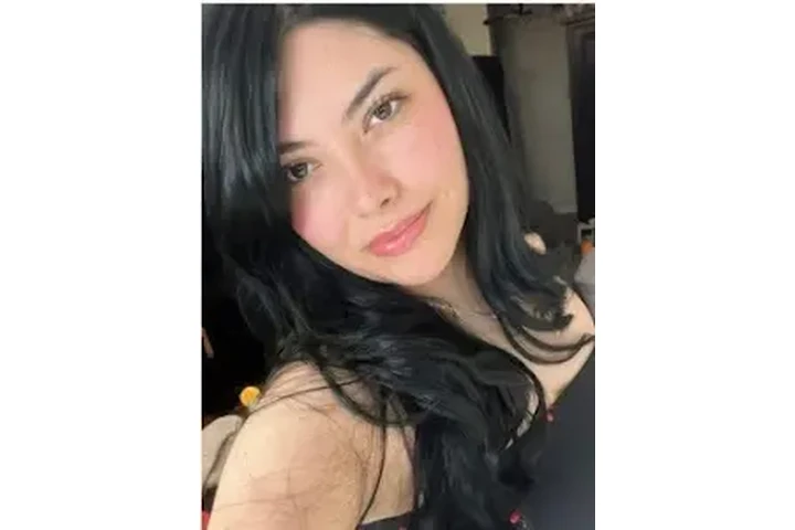 👉818-880-7427 DANIELA image 1