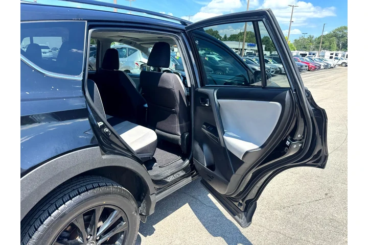 $17980 : 2018 RAV4 Adventure AWD image 9