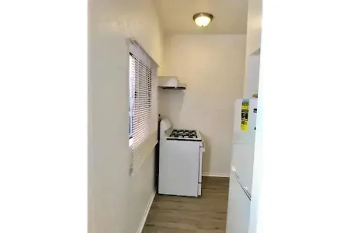 $1395 : ESTUDIO TIPO APARTAMENTO image 1