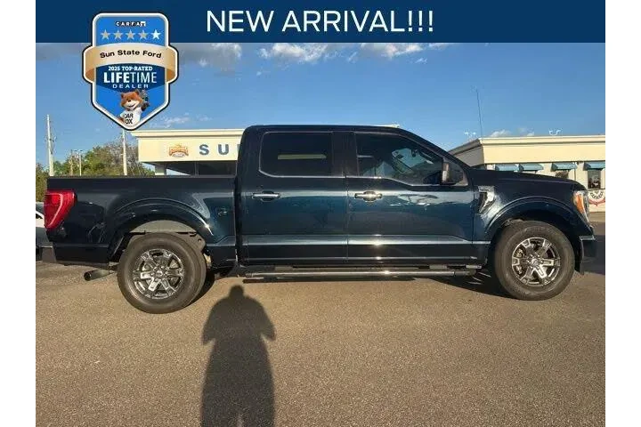 $23496 : Ford F-150 2021 4x2 XLT 4dr image 1