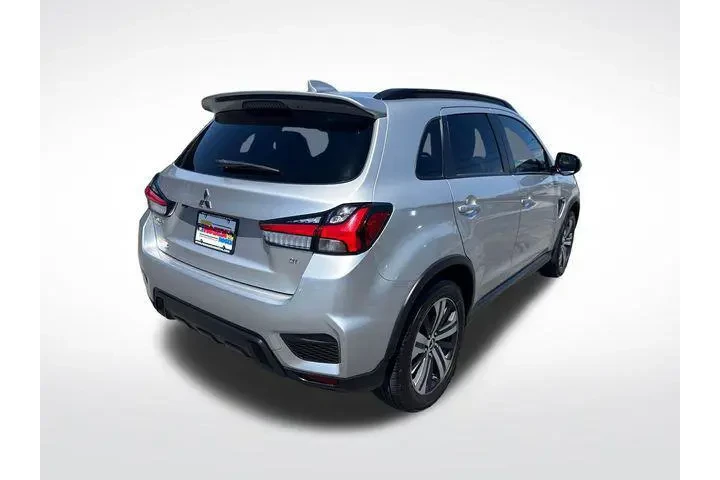 $14985 : Mitsubishi Outlander Sport 2 image 5