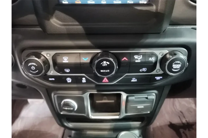 $34000 : Jeep Wrangler 2023 4x4 Sport image 8