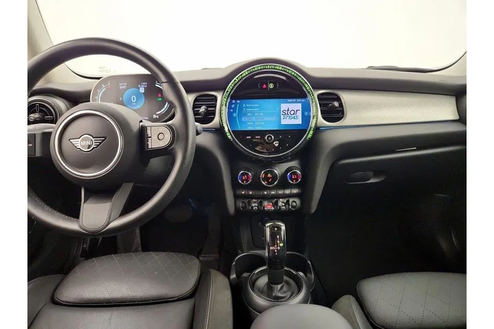 $27998 : MINI Hardtop 2 Door 2024 Coo image 9