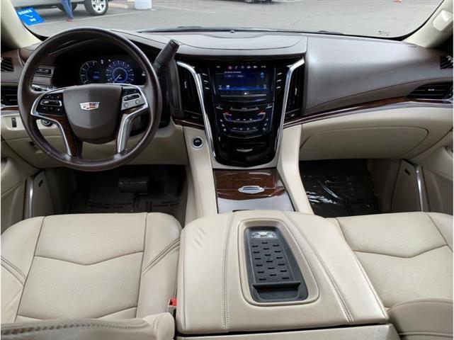 $43995 : 2016 Cadillac Escalade Premium image 4